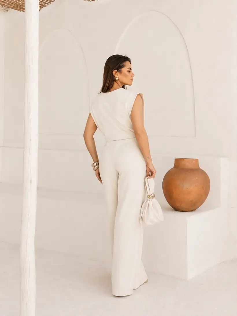 Macacão Branco II